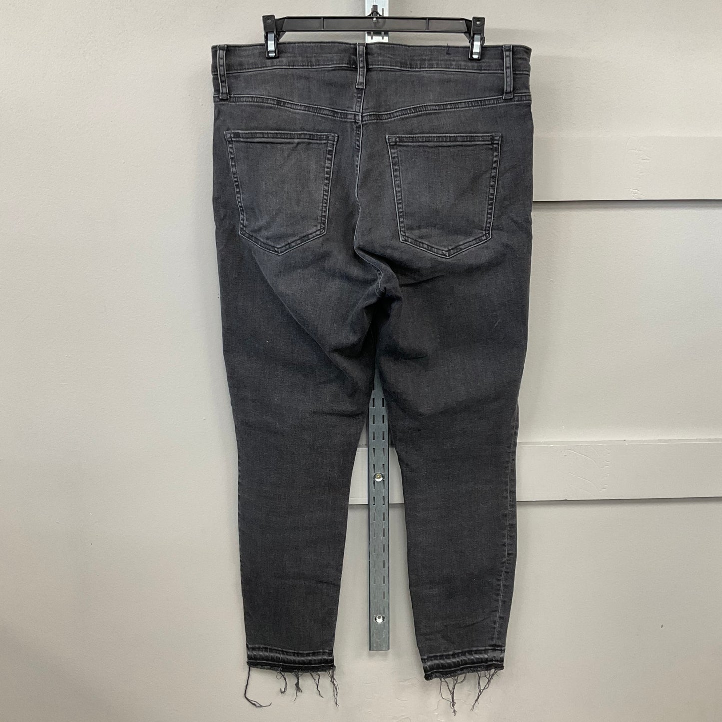 Jeans Skinny By Gap In Black Denim, Size: 12