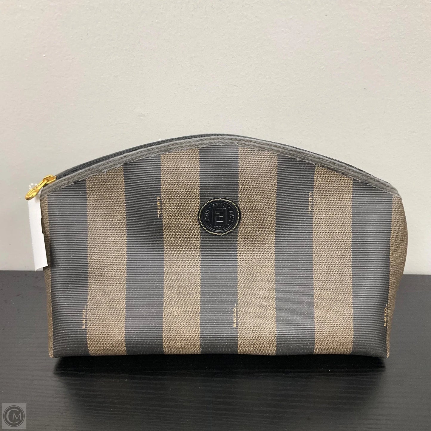 Makeup Bag Luxury Designer By Fendi, Size: Medium