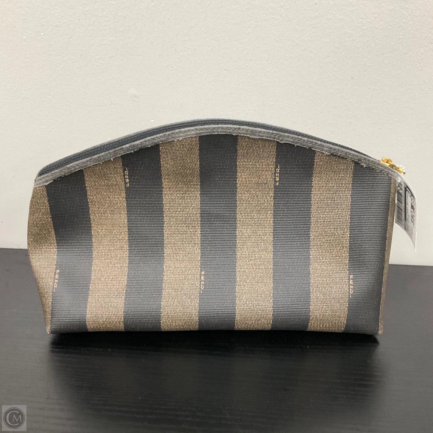 Makeup Bag Luxury Designer By Fendi, Size: Medium