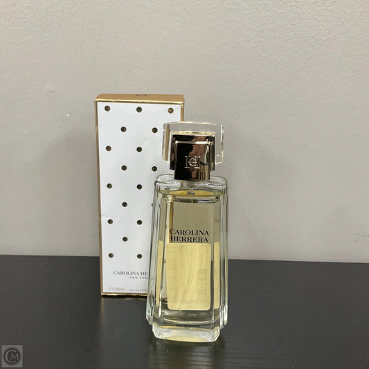 Fragrance Designer By Carolina Herrera, Size: Medium