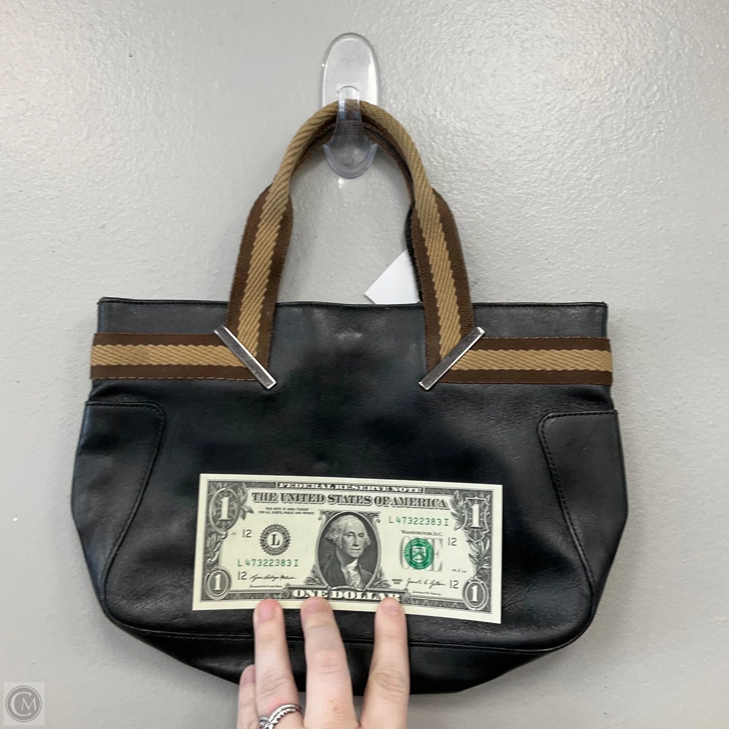 Handbag Luxury Designer By Gucci, Size: Small