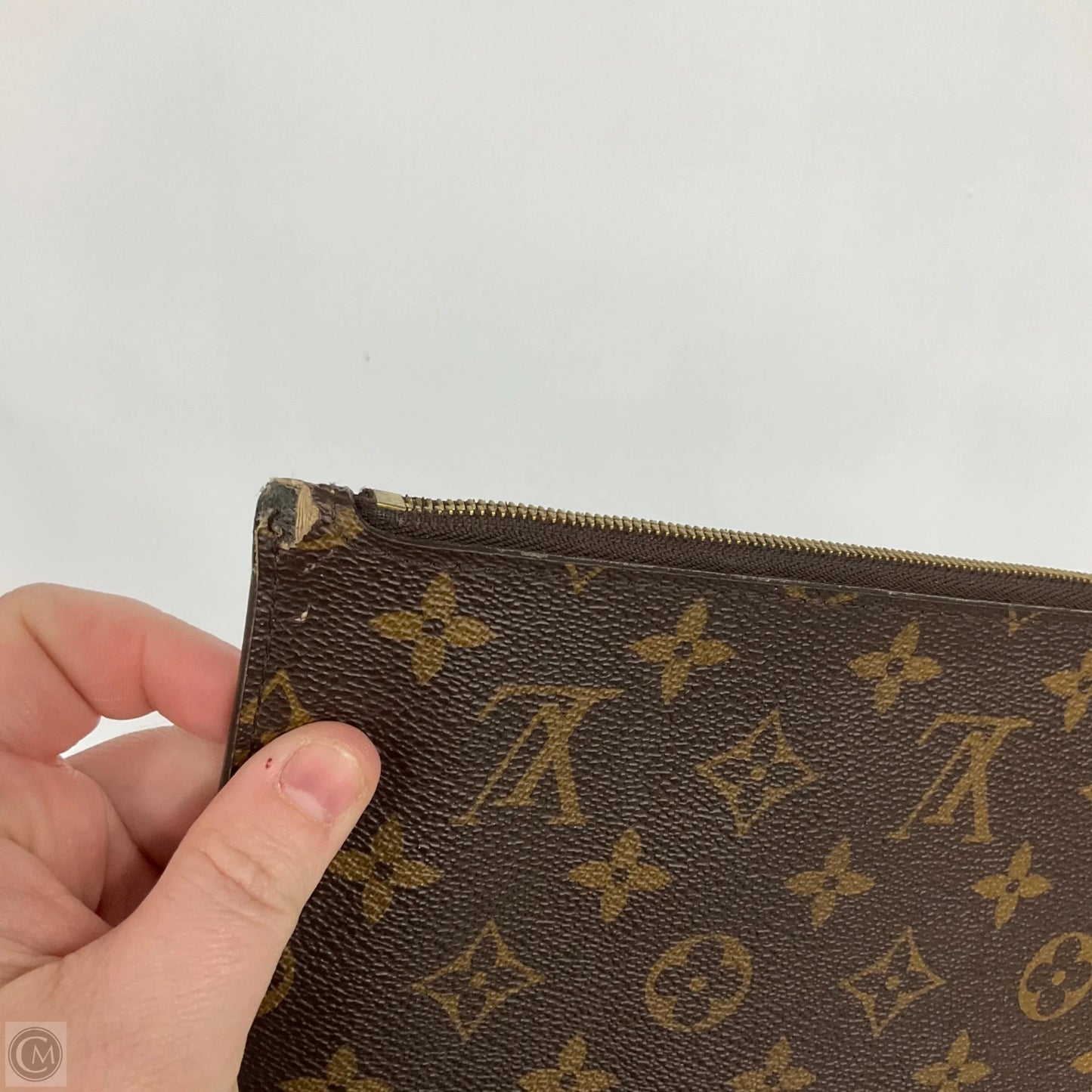 Wristlet Luxury Designer By Louis Vuitton, Size: Medium