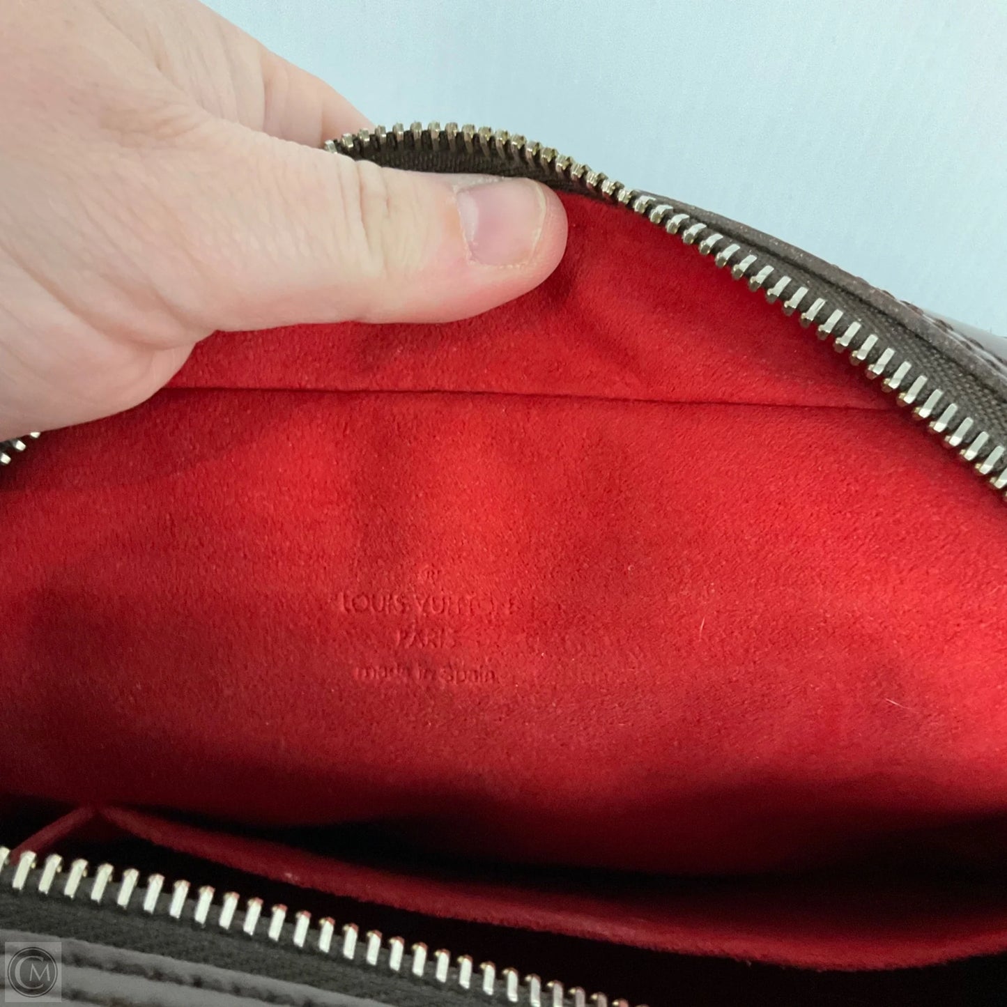 Handbag Luxury Designer By Louis Vuitton, Size: Medium