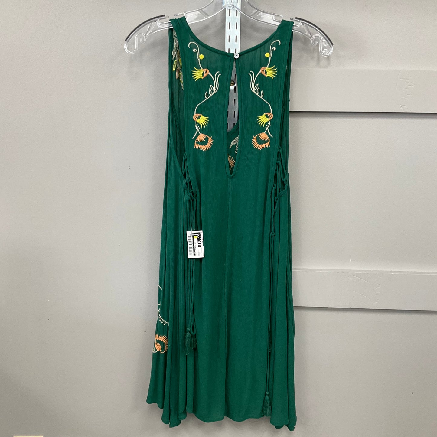 Dress Casual Short By Intimately Free People In Green, Size: S