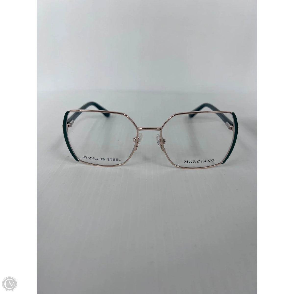 Sunglasses By Guess, Size: