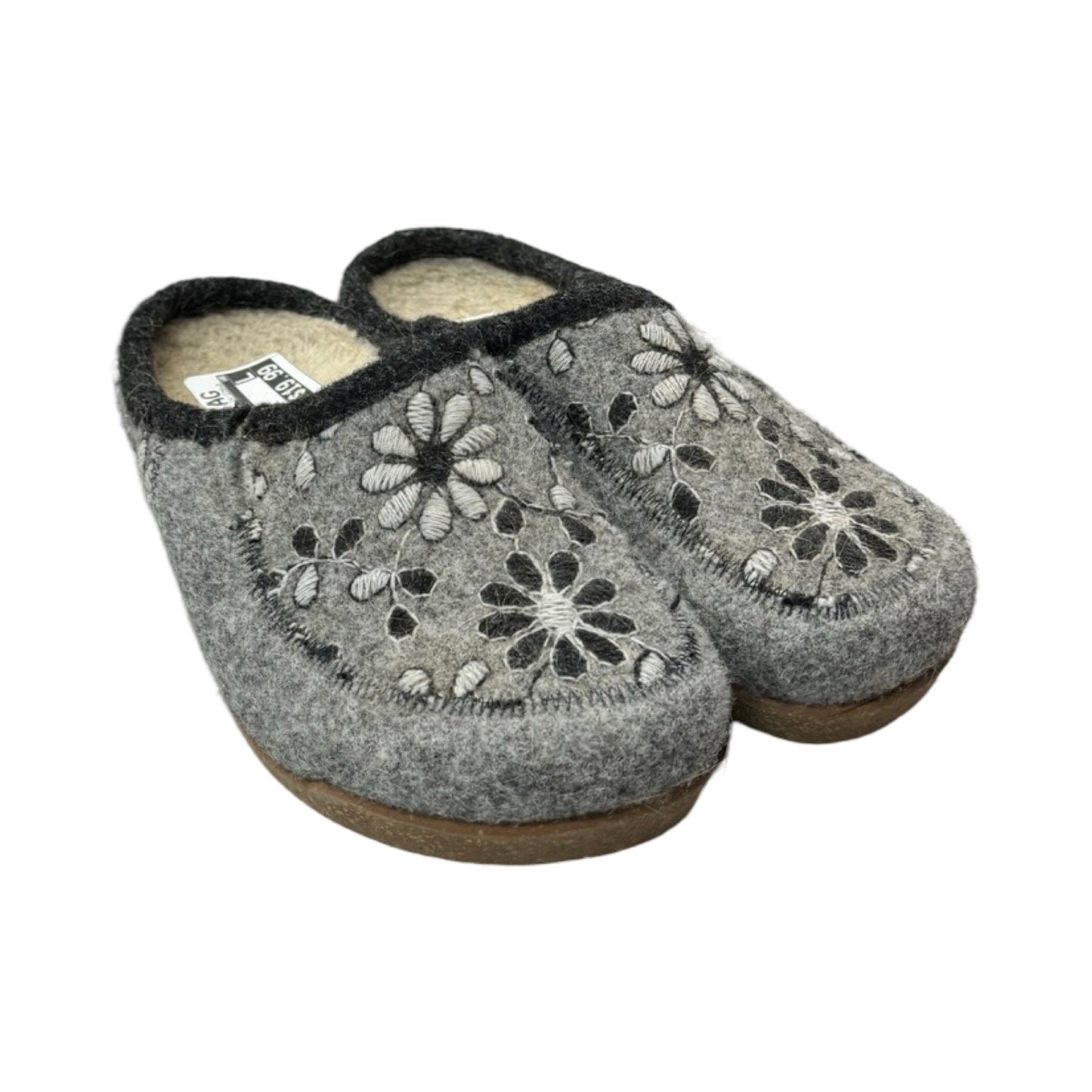 Shoes Flats By Taos In Grey, Size: 5.5