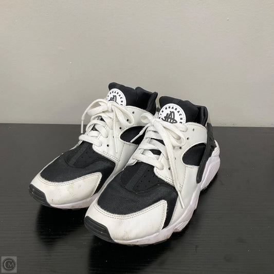 Shoes Athletic By Nike In Black & White, Size: 6