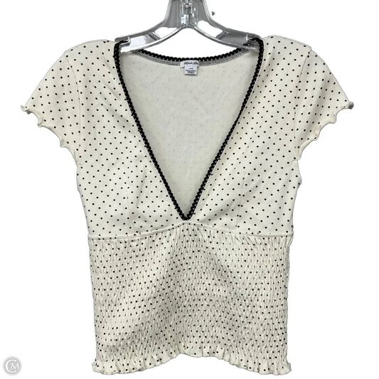 Top Short Sleeve By Kimichi Blue In Polkadot Pattern, Size: M