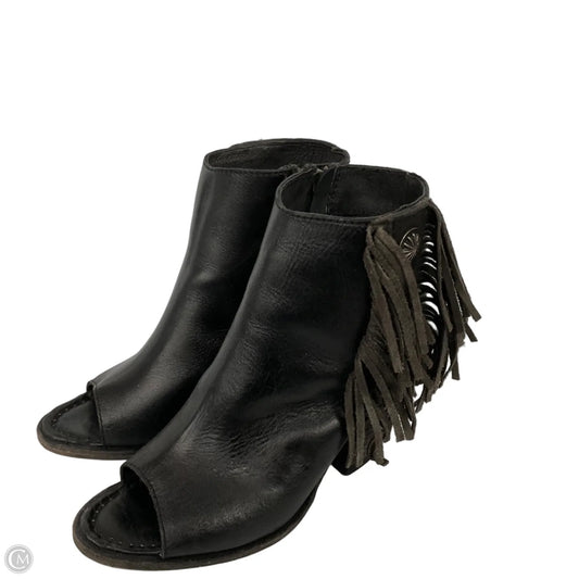 Boots Ankle Heels By Cmb In Black, Size: 7.5