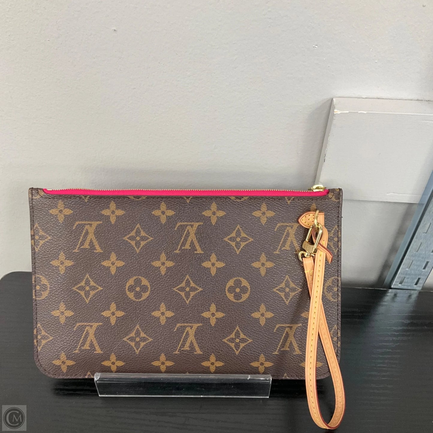 Wristlet Luxury Designer By Louis Vuitton, Size: Medium