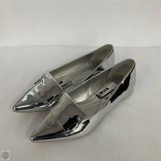 Shoes Flats By Alfani In Silver, Size: 7