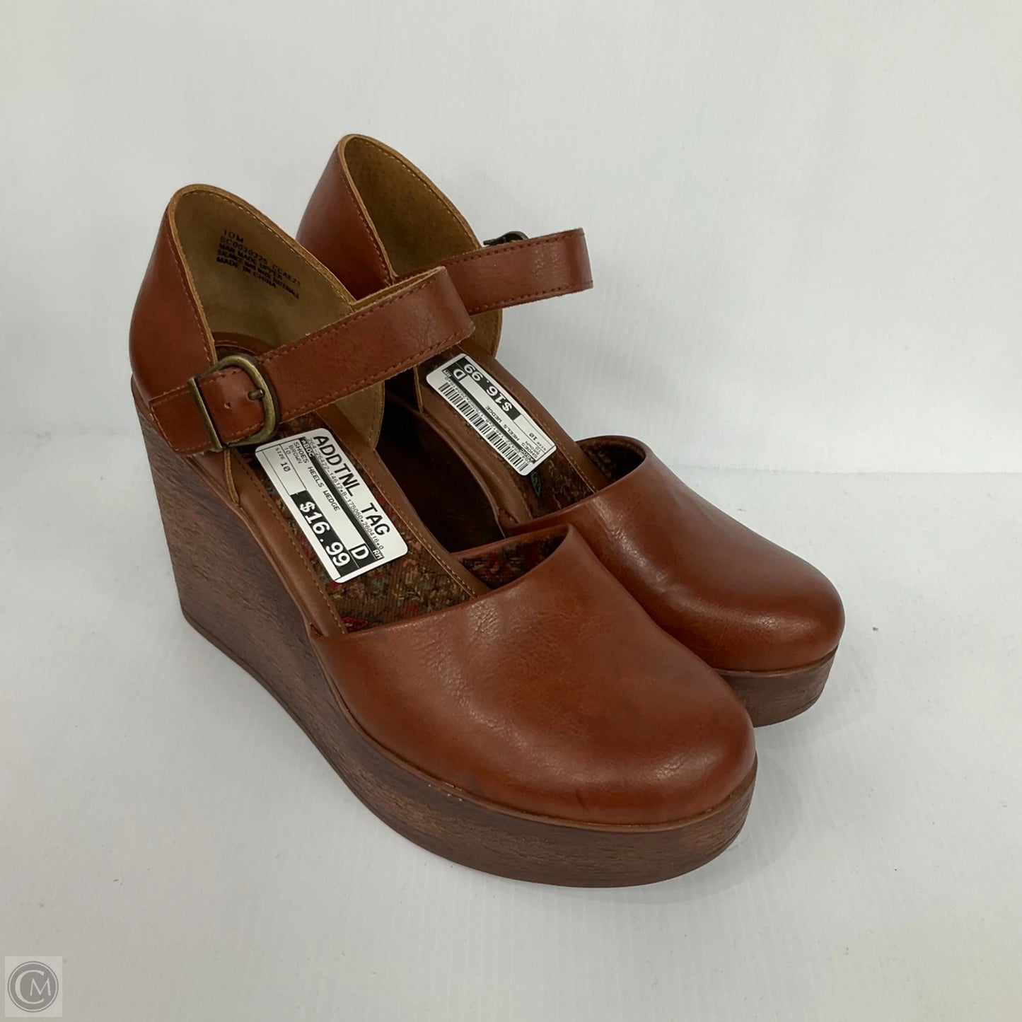 Shoes Heels Wedge By Boc In Brown, Size: 10