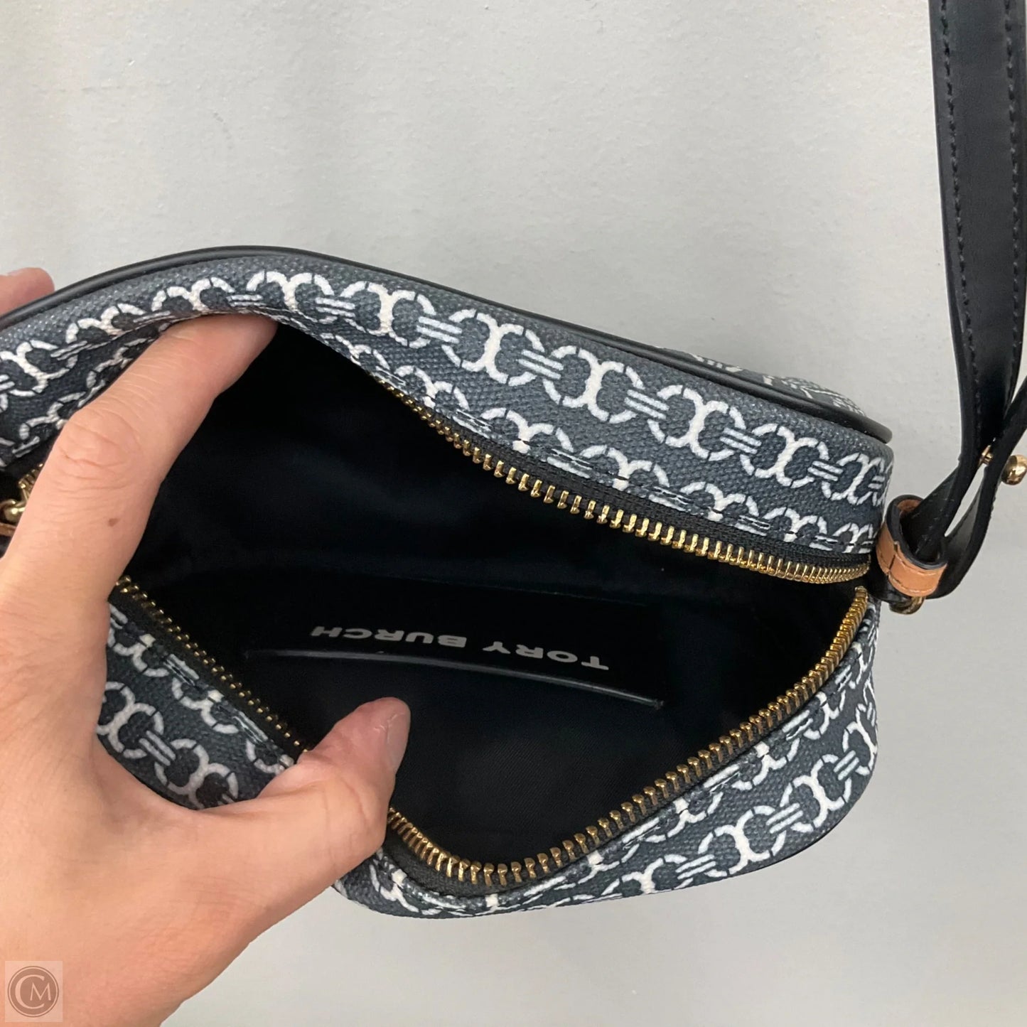 CROSSBODY DESIGNER by TORY BURCH In NAVY, Size: SMALL