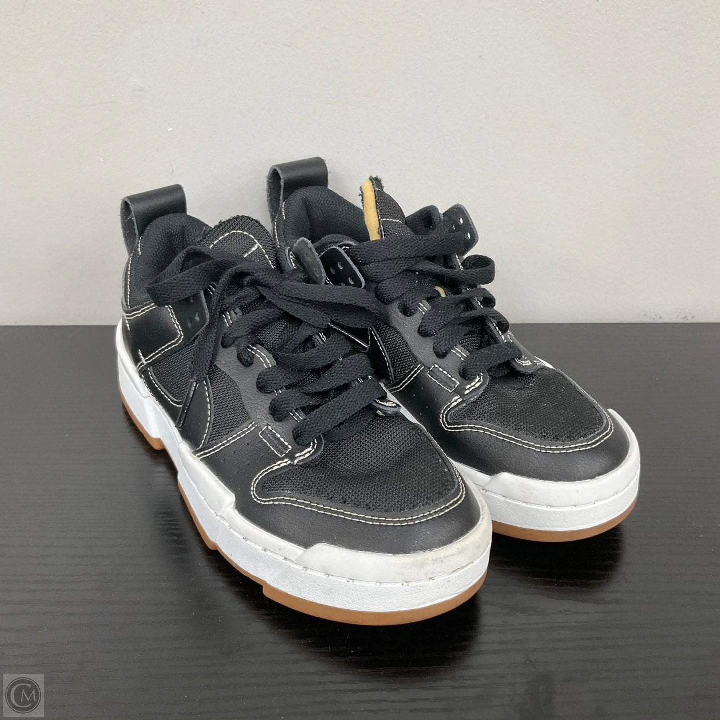 Shoes Sneakers By Nike In Black, Size: 6