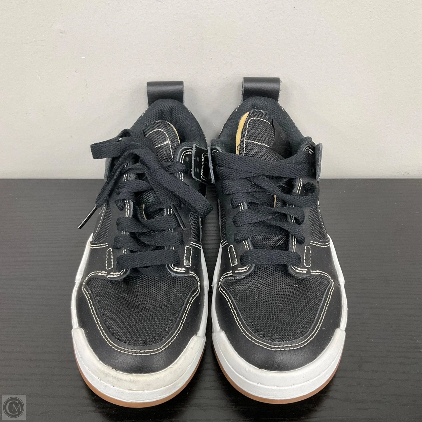 Shoes Sneakers By Nike In Black, Size: 6