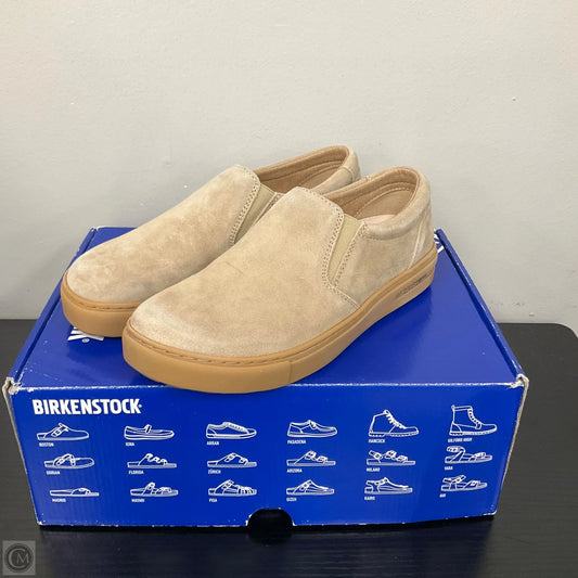 Shoes Flats By Birkenstock In Tan, Size: 6