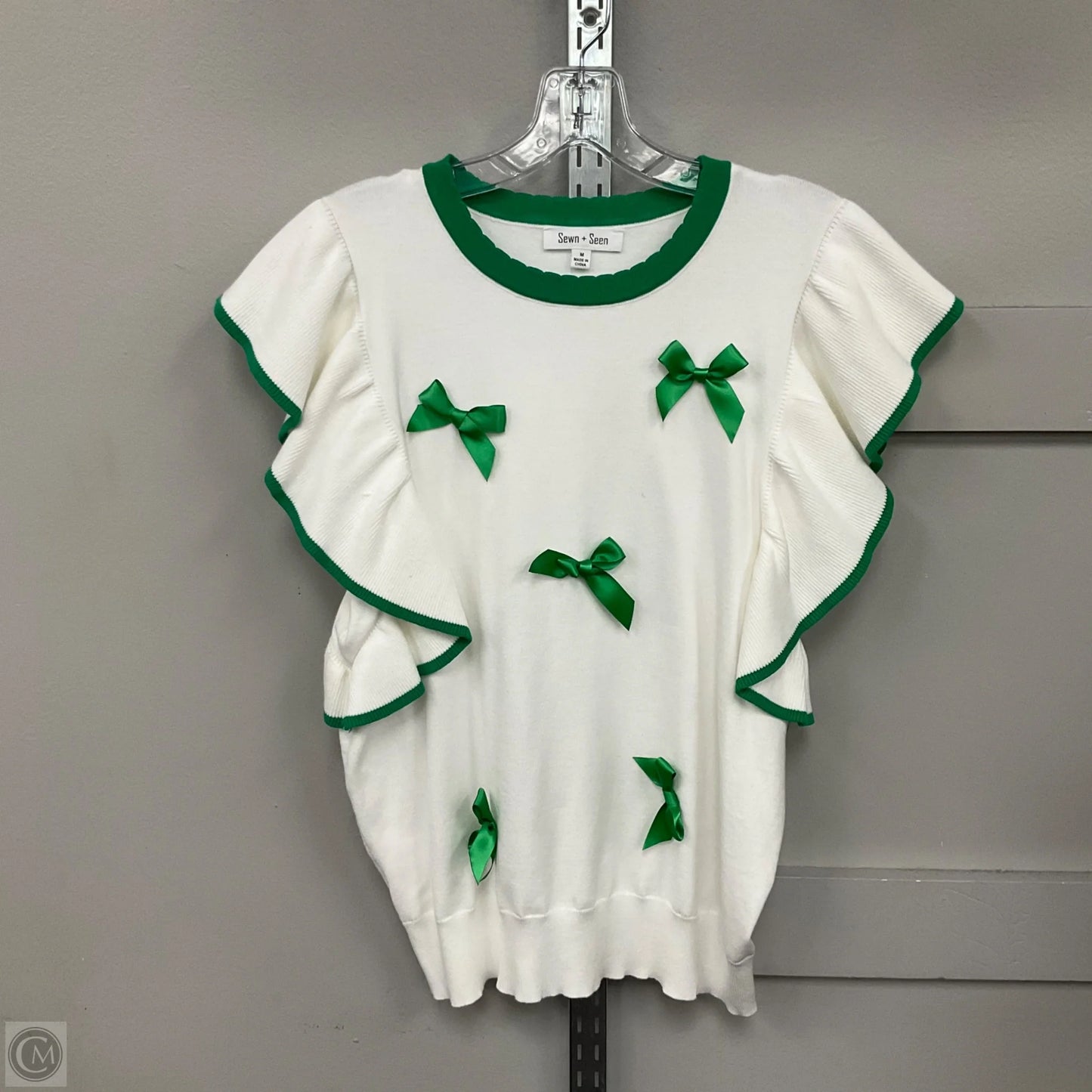 Sweater Short Sleeve By Clothes Mentor In Green & White, Size: M