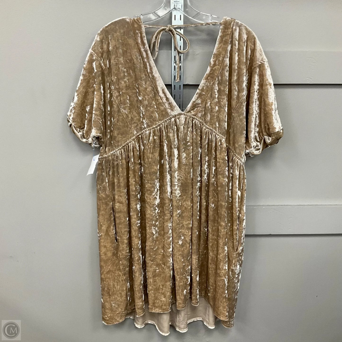 Dress Party Short By Entro In Tan, Size: L