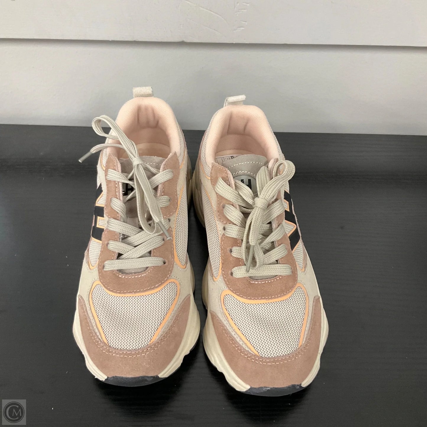 Shoes Sneakers By Vintage Havana In Pink, Size: 6.5