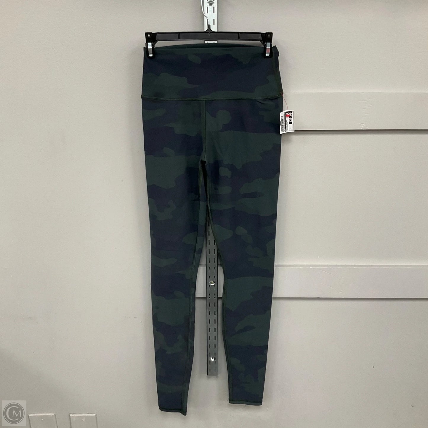 Athletic Leggings By Alo In Camouflage Print, Size: S