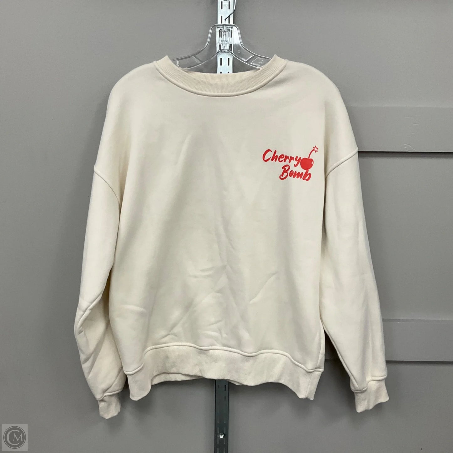 Sweatshirt Crewneck By Clothes Mentor In Cream, Size: M