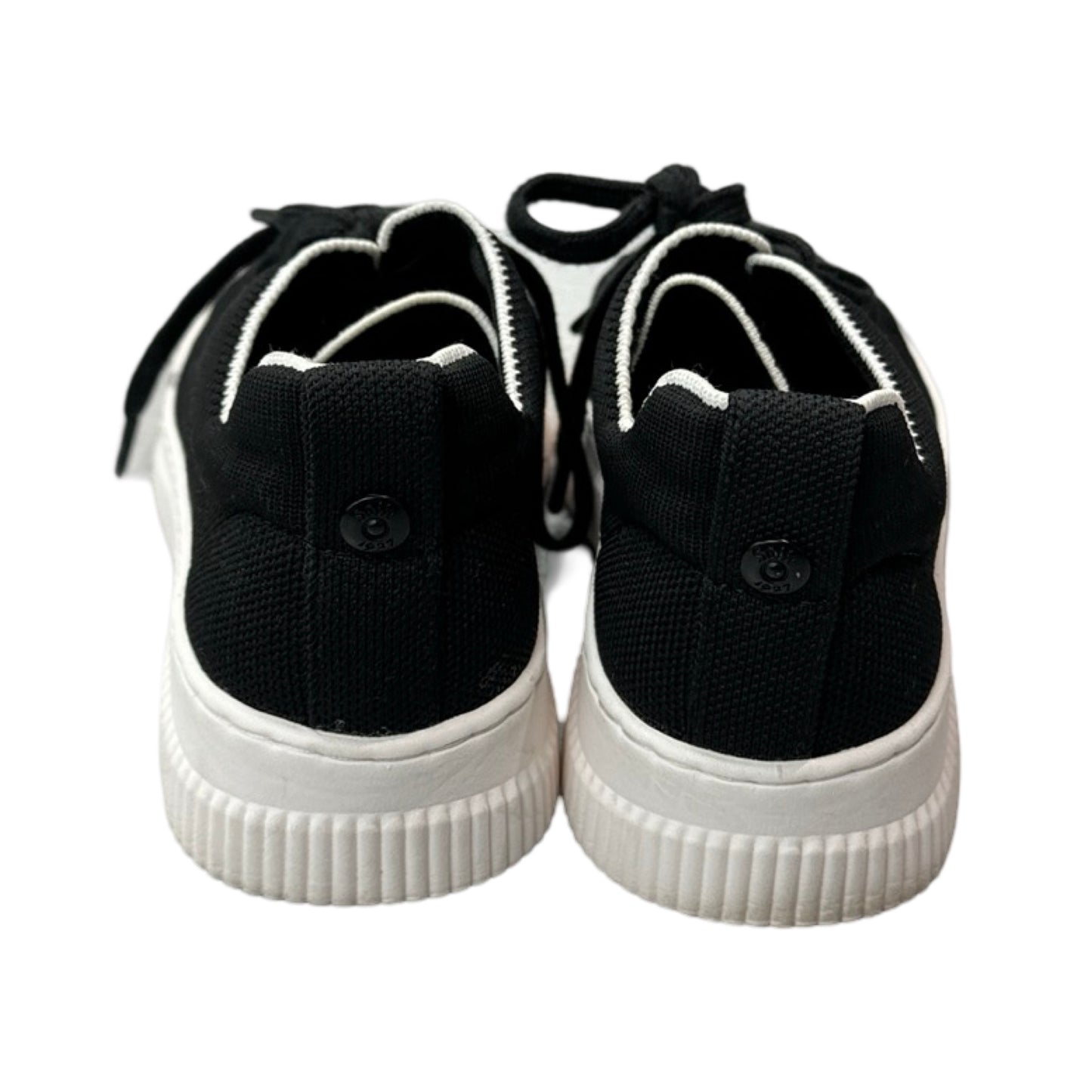 Shoes Sneakers By Sofft In Black, Size: 7