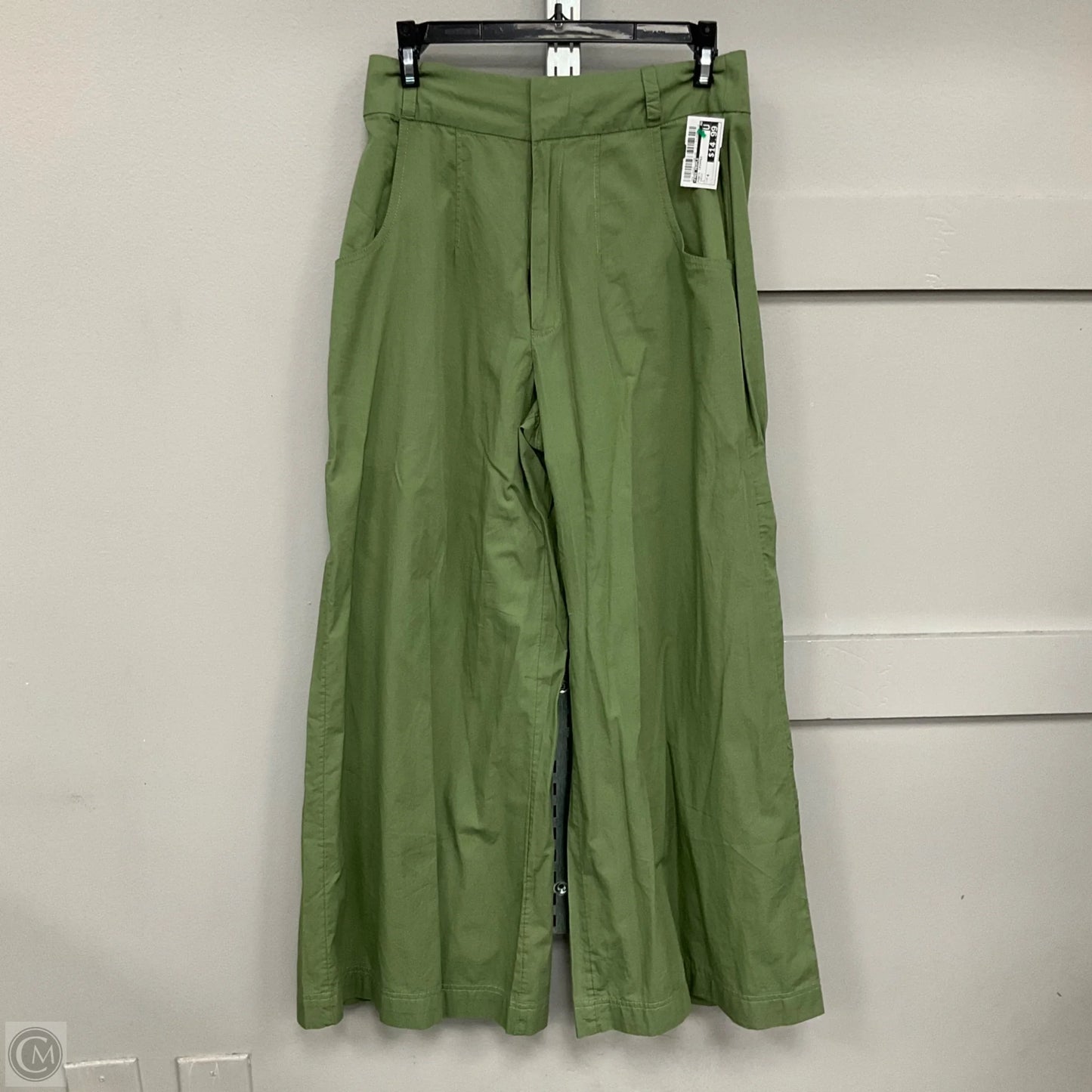 Pants Cropped By Free People In Green, Size: 4