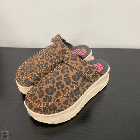 Shoes Sneakers Platform By Hey Dude In Animal Print, Size: 6