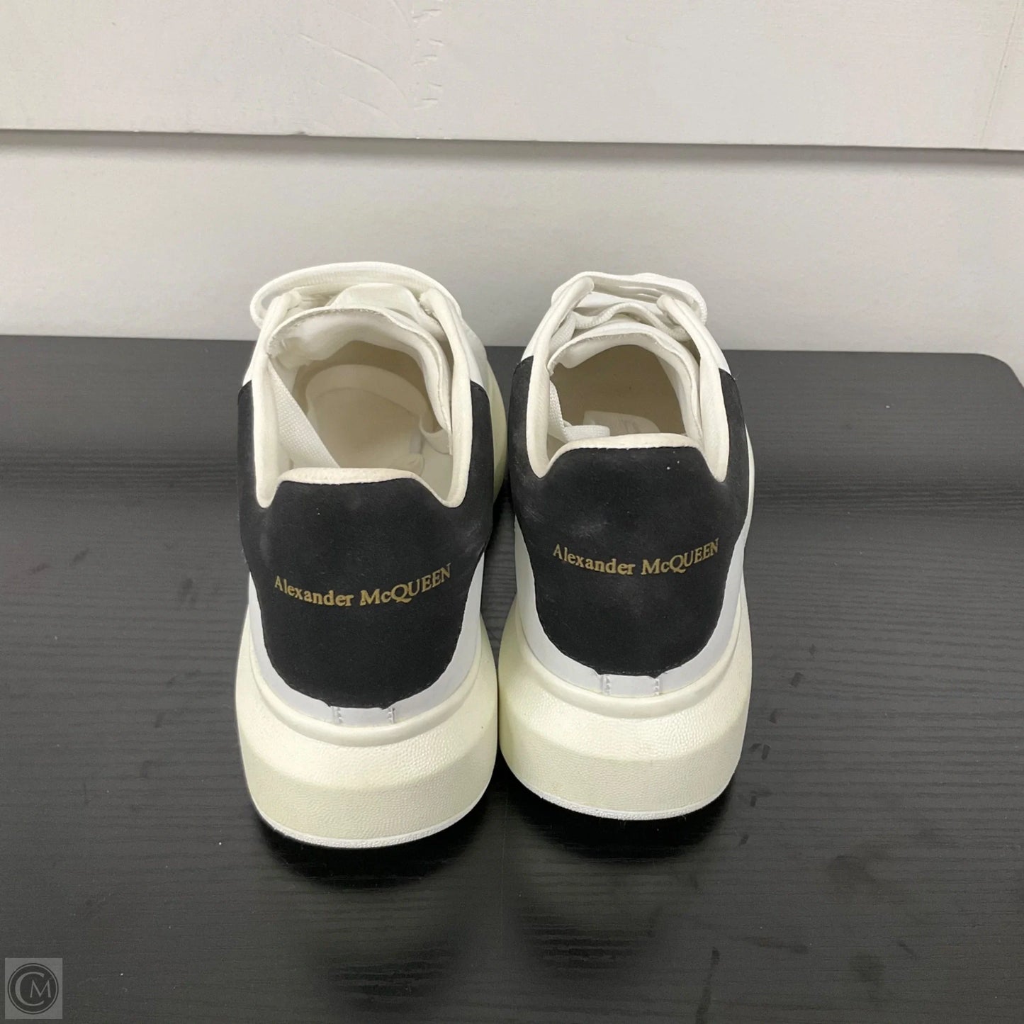 Shoes Luxury Designer By Alexander Mcqueen In White, Size: 9