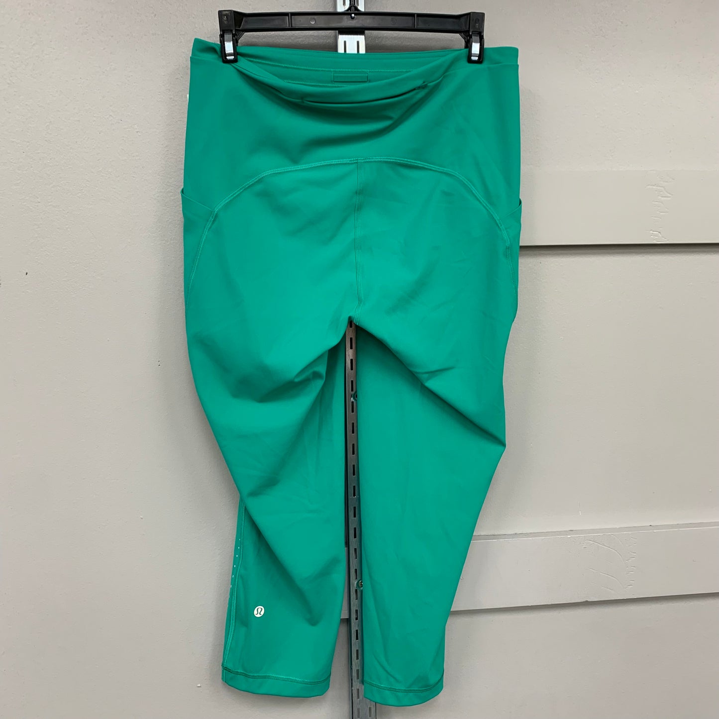 Athletic Leggings Capris By Lululemon In Green, Size: 10