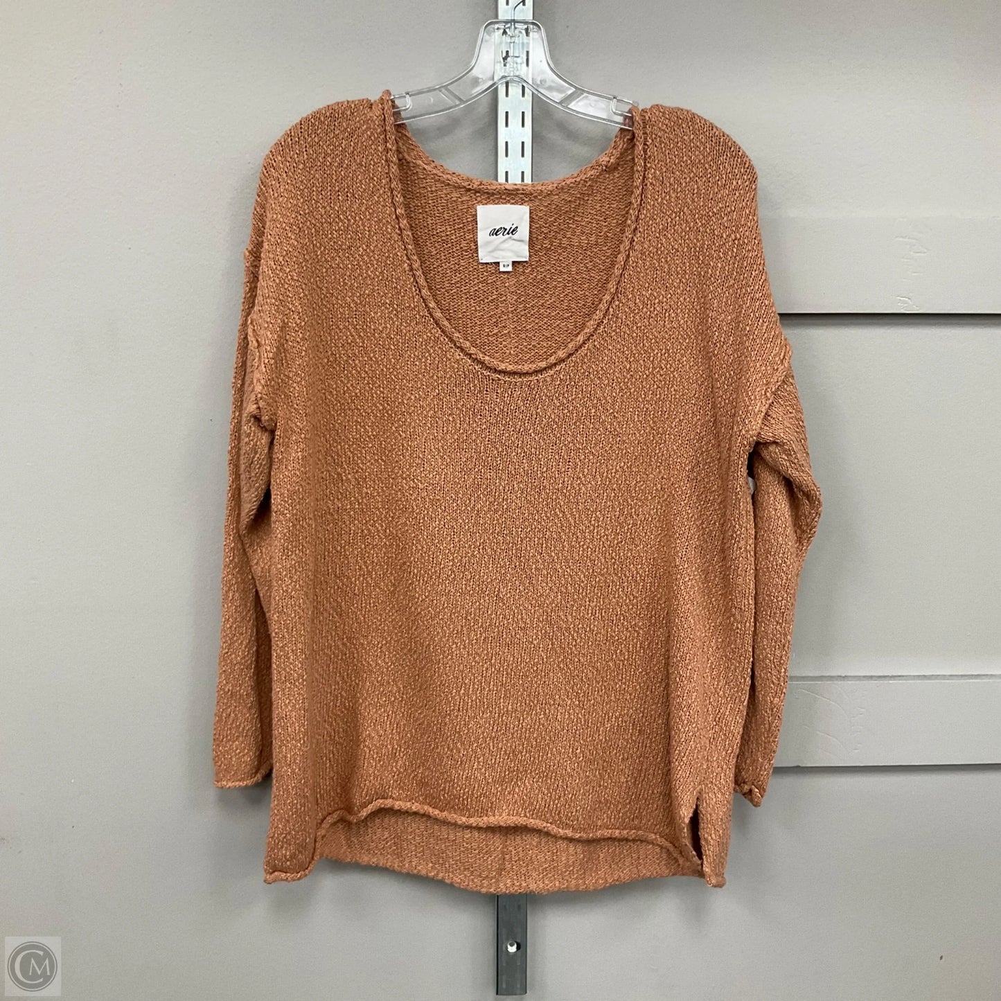 Top Long Sleeve By Aerie In Tan, Size: S