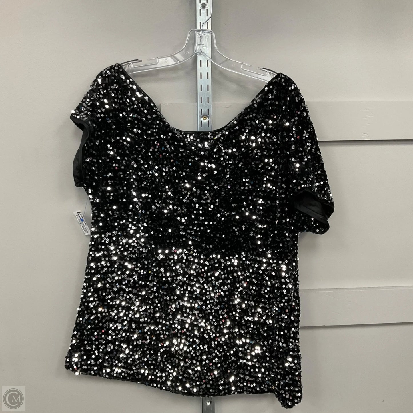Top Short Sleeve By Clothes Mentor In Black & Silver, Size: Xxl