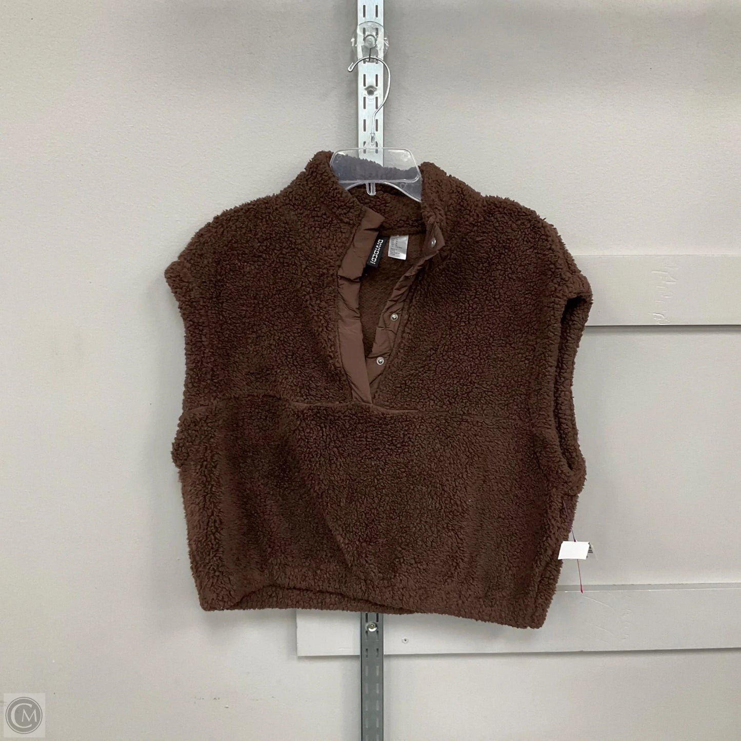 Vest Faux Fur & Sherpa By Divided In Brown, Size: M