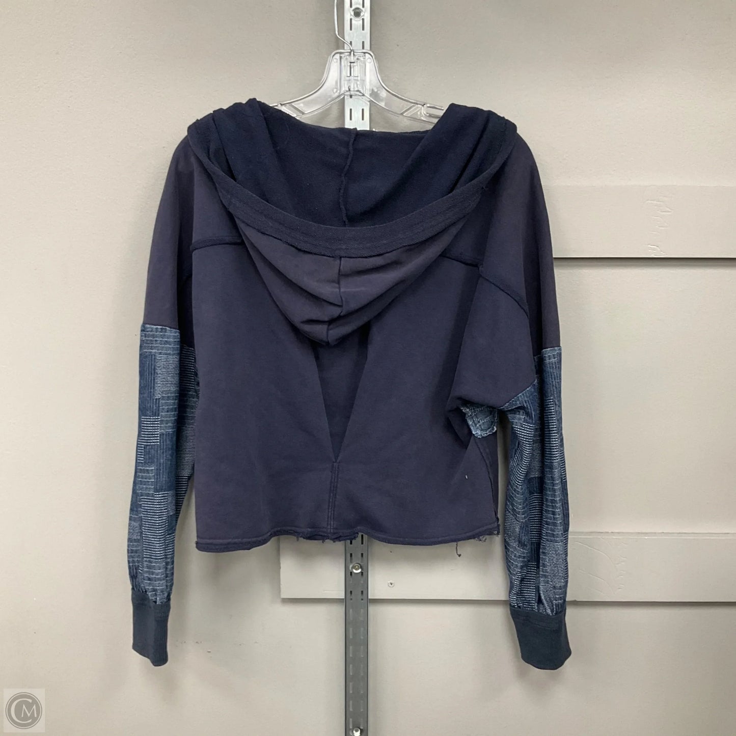 Top Long Sleeve By Clothes Mentor In Navy, Size: S