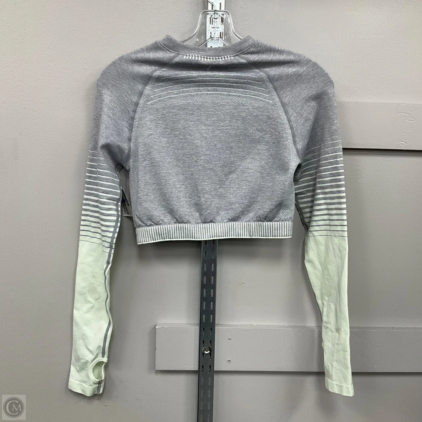 Top Long Sleeve By Gym Shark In Grey, Size: M