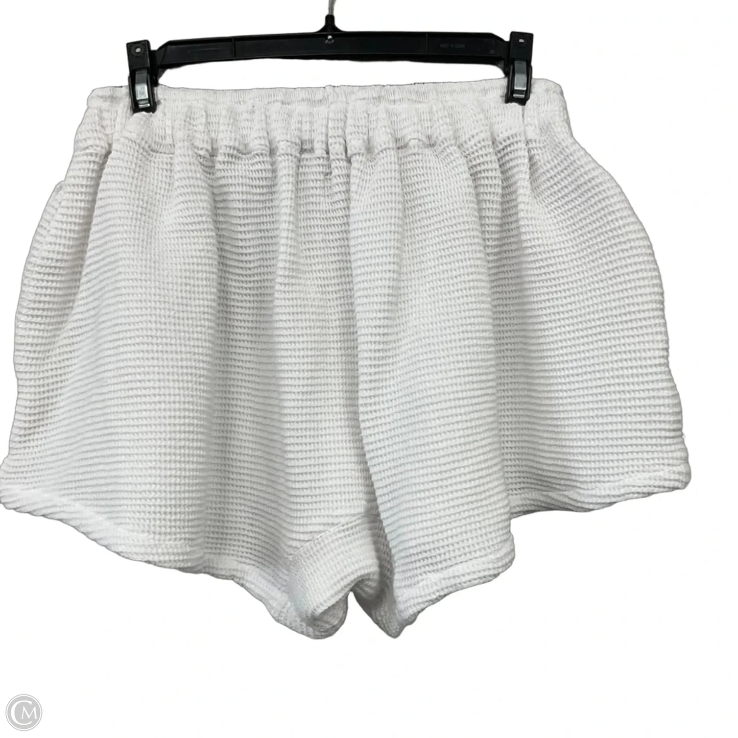 Shorts By Clothes Mentor In White, Size: L