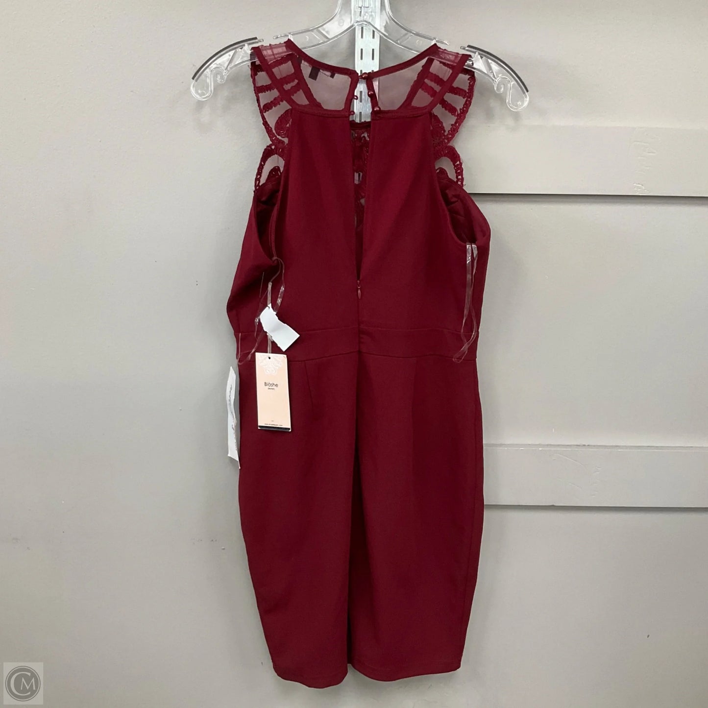 Dress Casual Short By Iris In Maroon, Size: M