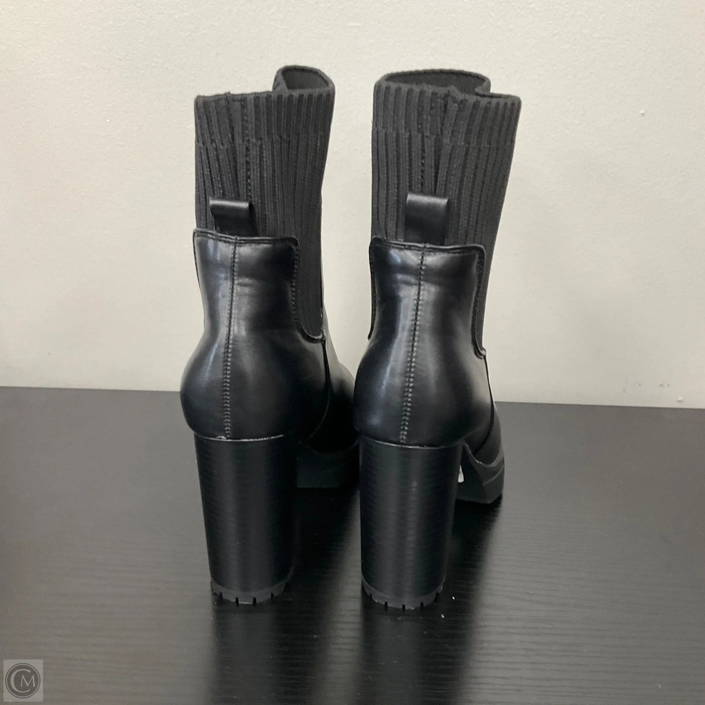 Boots Ankle Heels By Cmc In Black, Size: 7.5