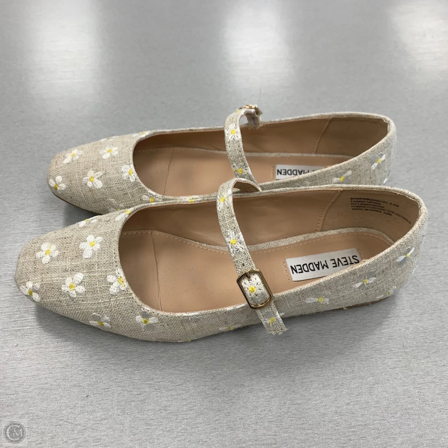 Shoes Flats By Steve Madden In Cream, Size: 6.5