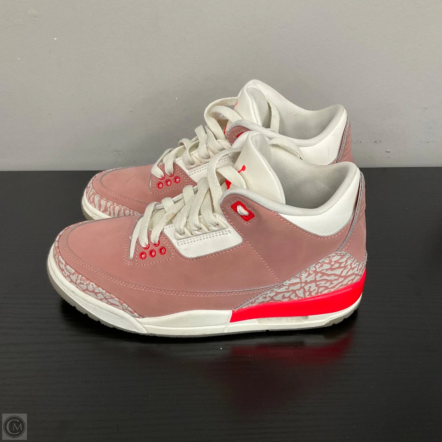 Shoes Luxury Designer By Jordan In Cream & Pink, Size: 6