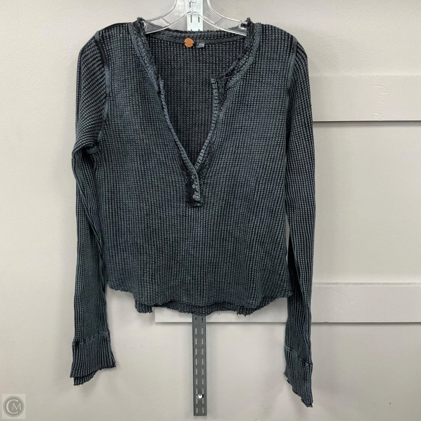 Top Long Sleeve By Free People In Black, Size: L