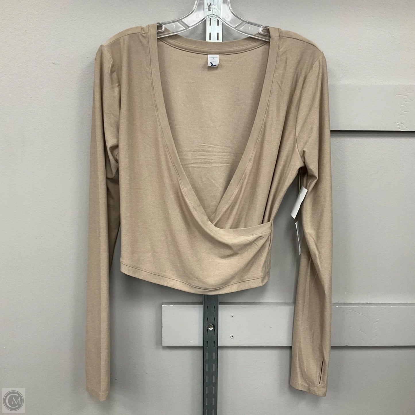 Athletic Top Long Sleeve By Old Navy In Tan, Size: M