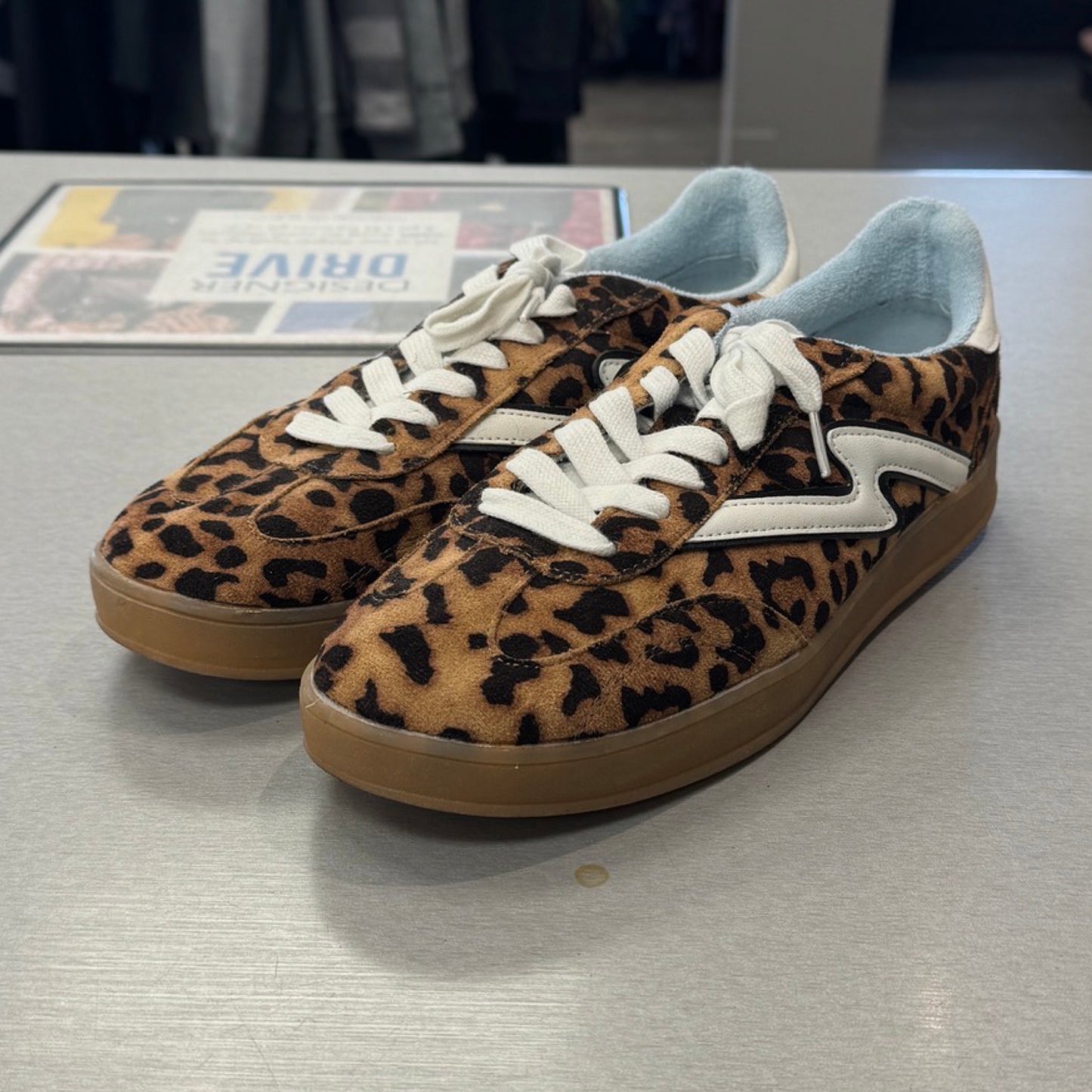 Shoes Sneakers By Madden Girl In Animal Print, Size: 8.5