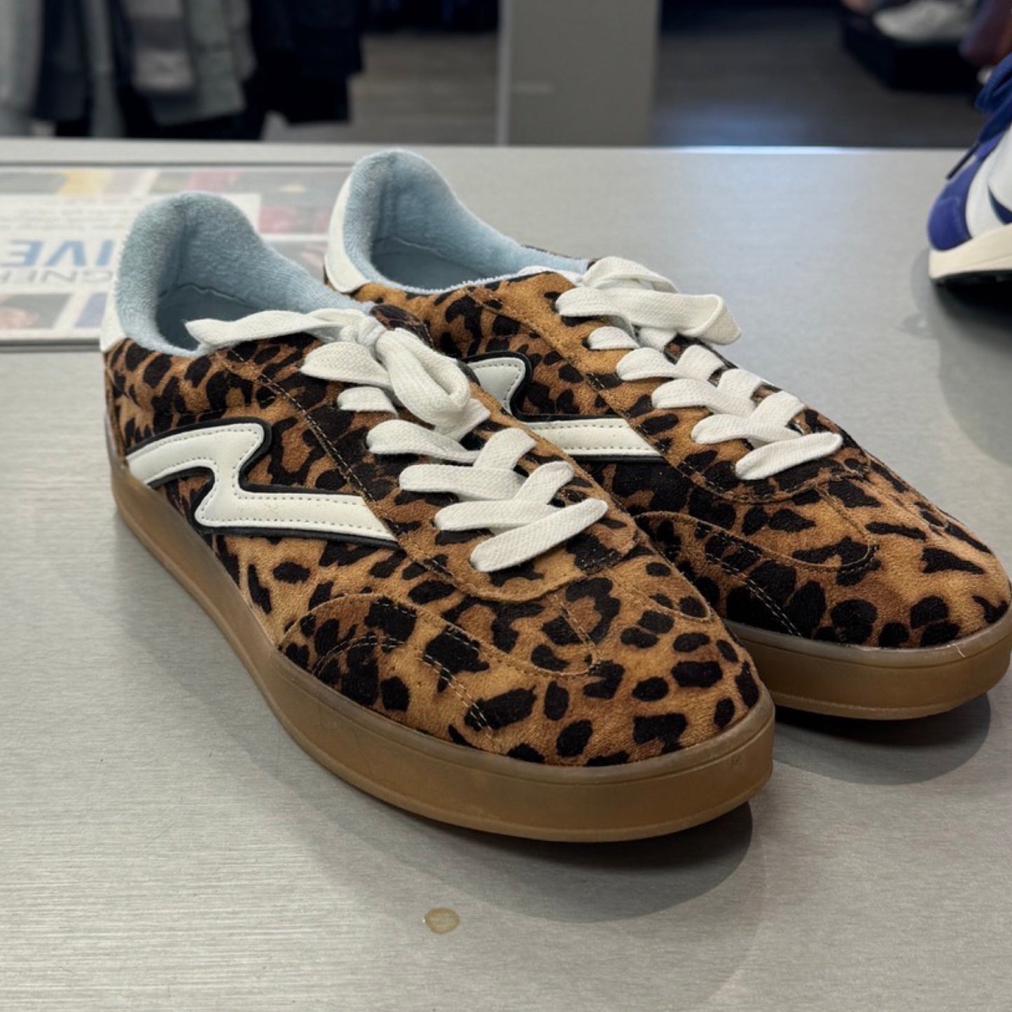 Shoes Sneakers By Madden Girl In Animal Print, Size: 8.5