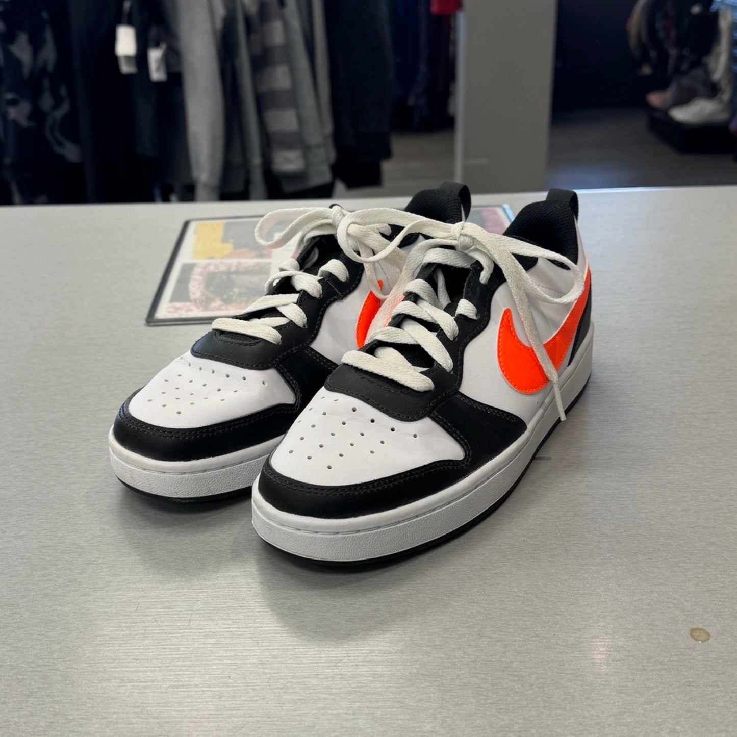 Shoes Athletic By Nike In Black/White/Orange, Size: 8.5