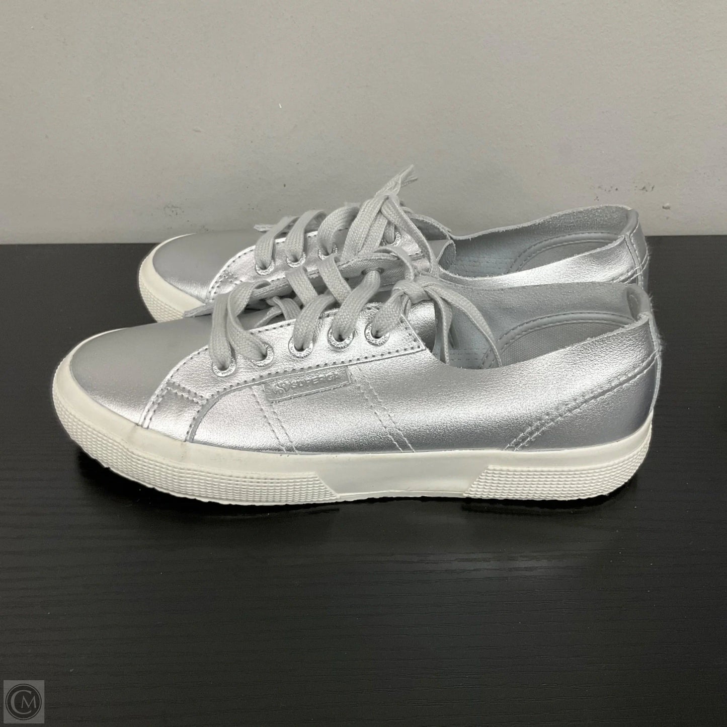 Shoes Sneakers By Superga In Silver, Size: 7