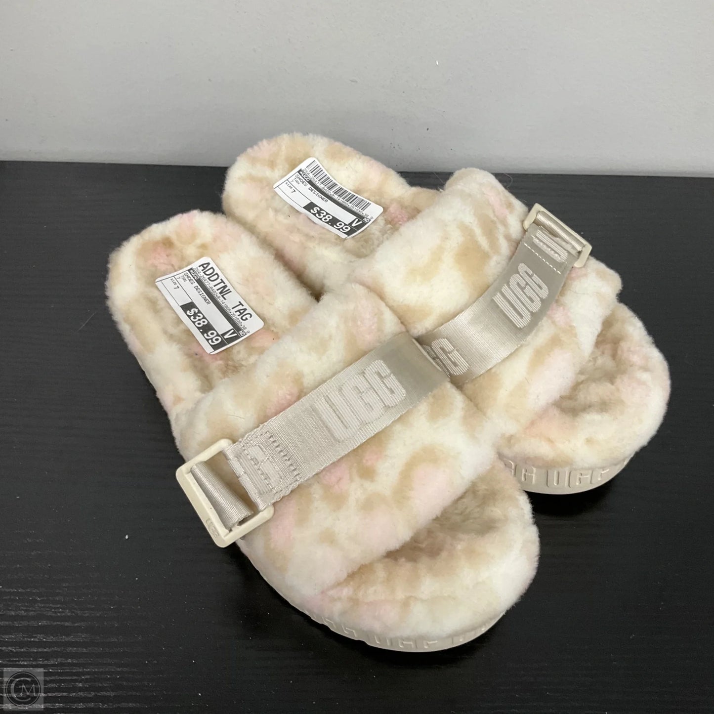 Shoes Designer By Ugg In Tan, Size: 7