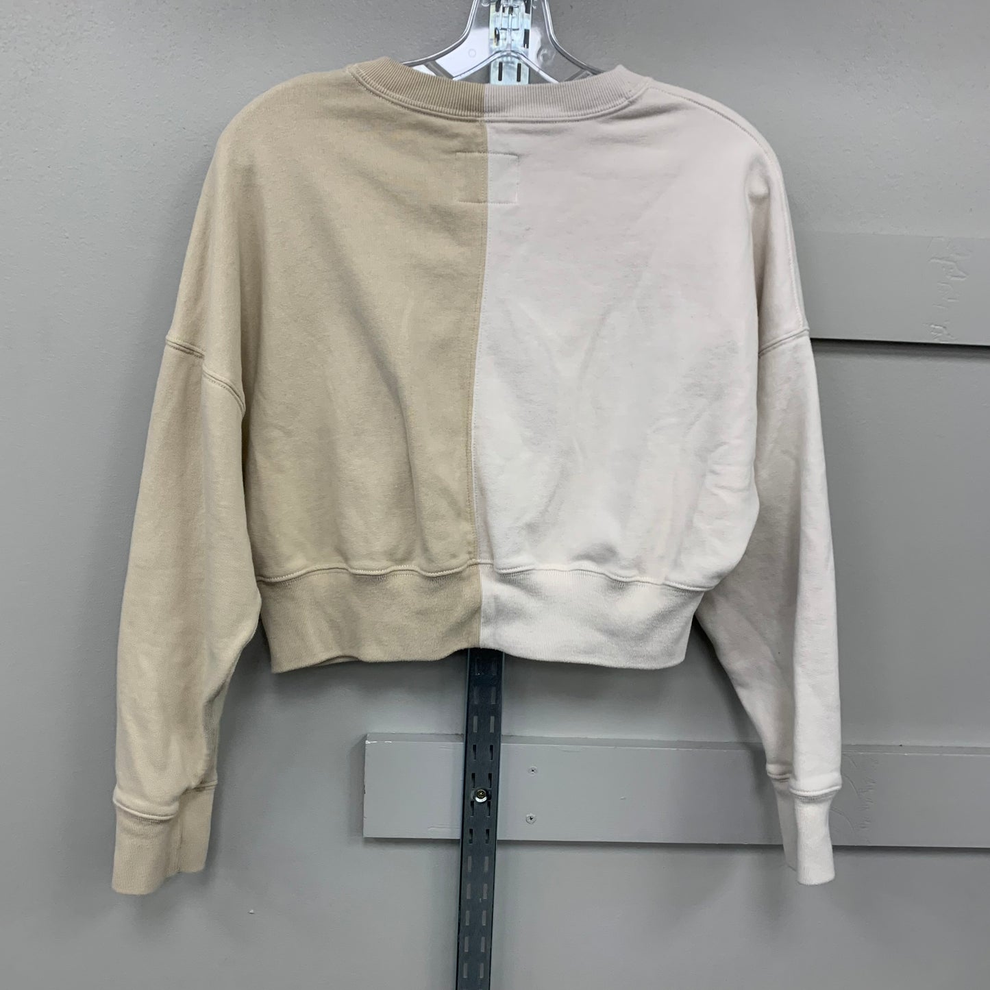 Sweatshirt Crewneck By Abercrombie And Fitch In Tan, Size: S