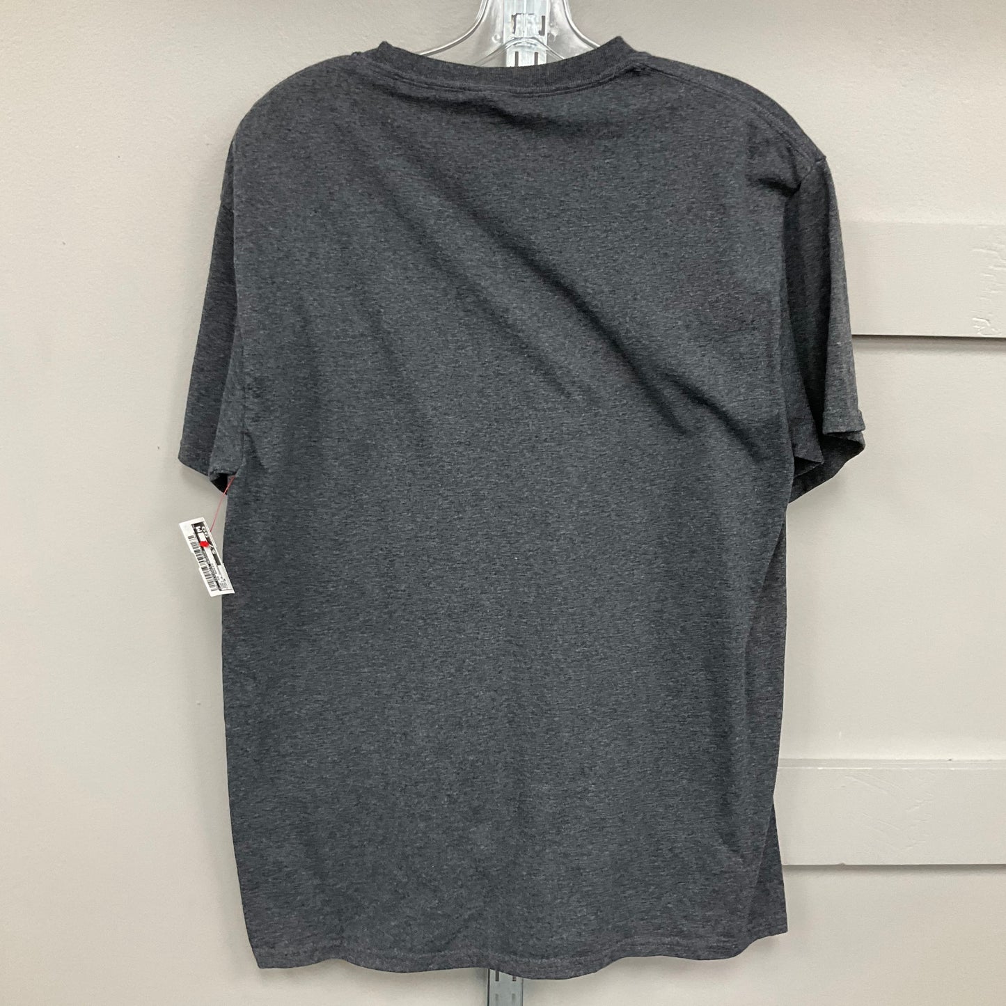 Top Short Sleeve Basic By Clothes Mentor In Grey, Size: M