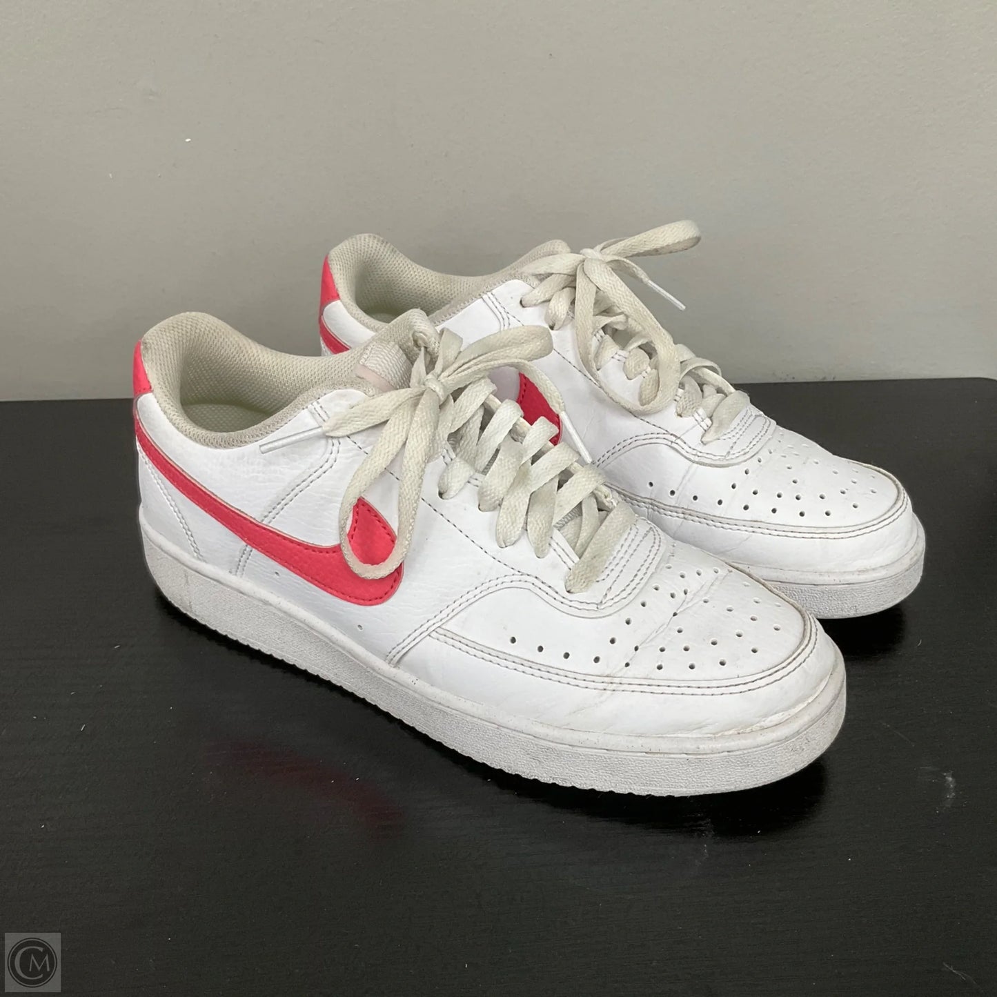 Shoes Athletic By Nike In White, Size: 9